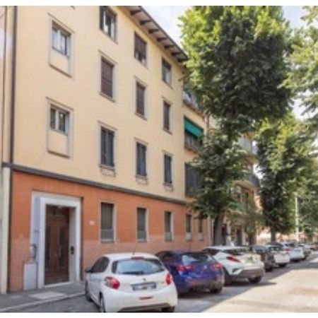 Apartamento Whitehouse Bolonia Exterior foto