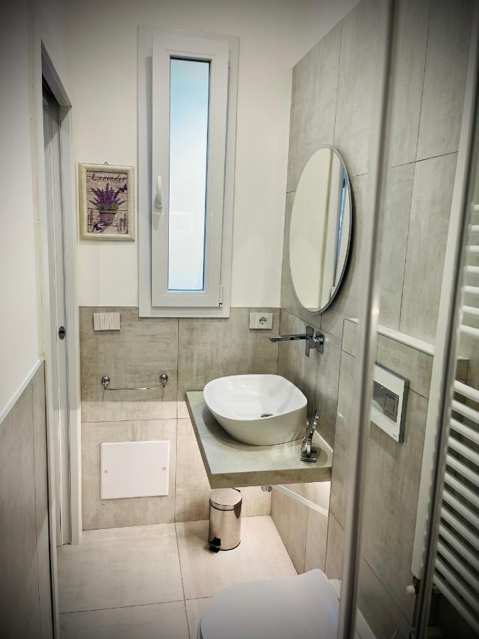 Apartamento Whitehouse Bolonia Exterior foto