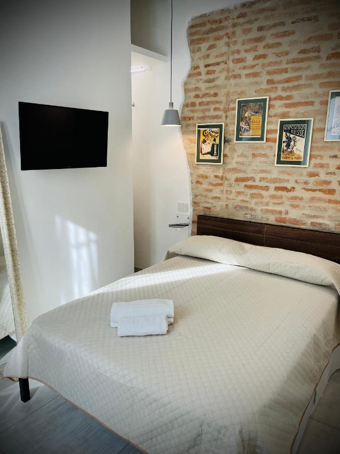 Apartamento Whitehouse Bolonia Exterior foto