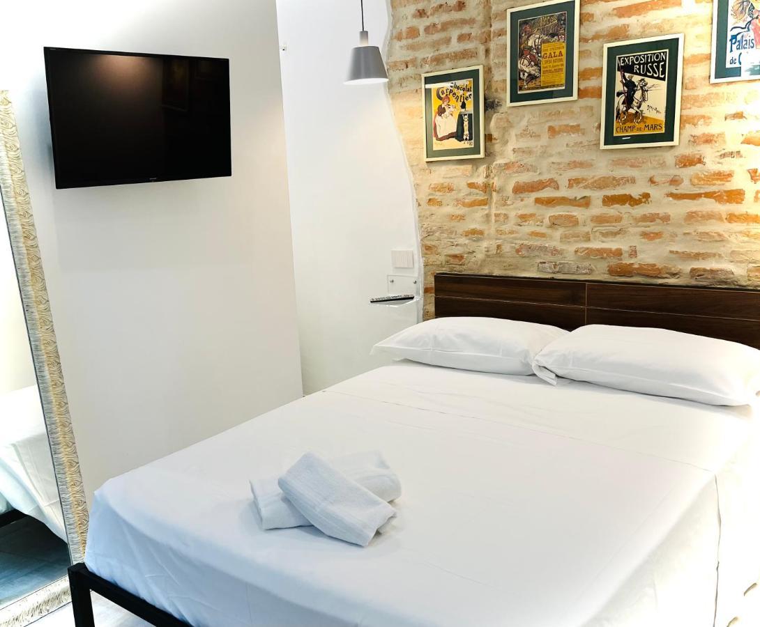 Apartamento Whitehouse Bolonia Exterior foto